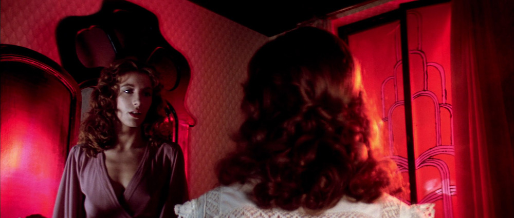 <em><strong>Suspiria</strong> (1977)</em>